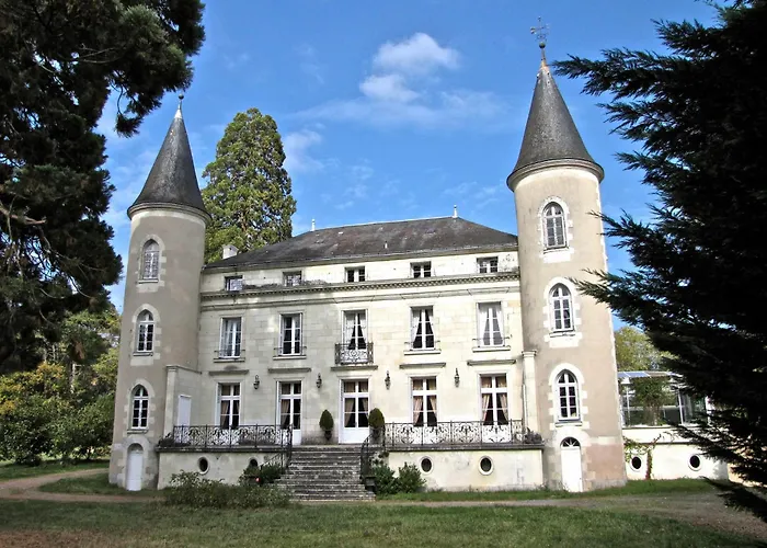 Chateau Les Vallees