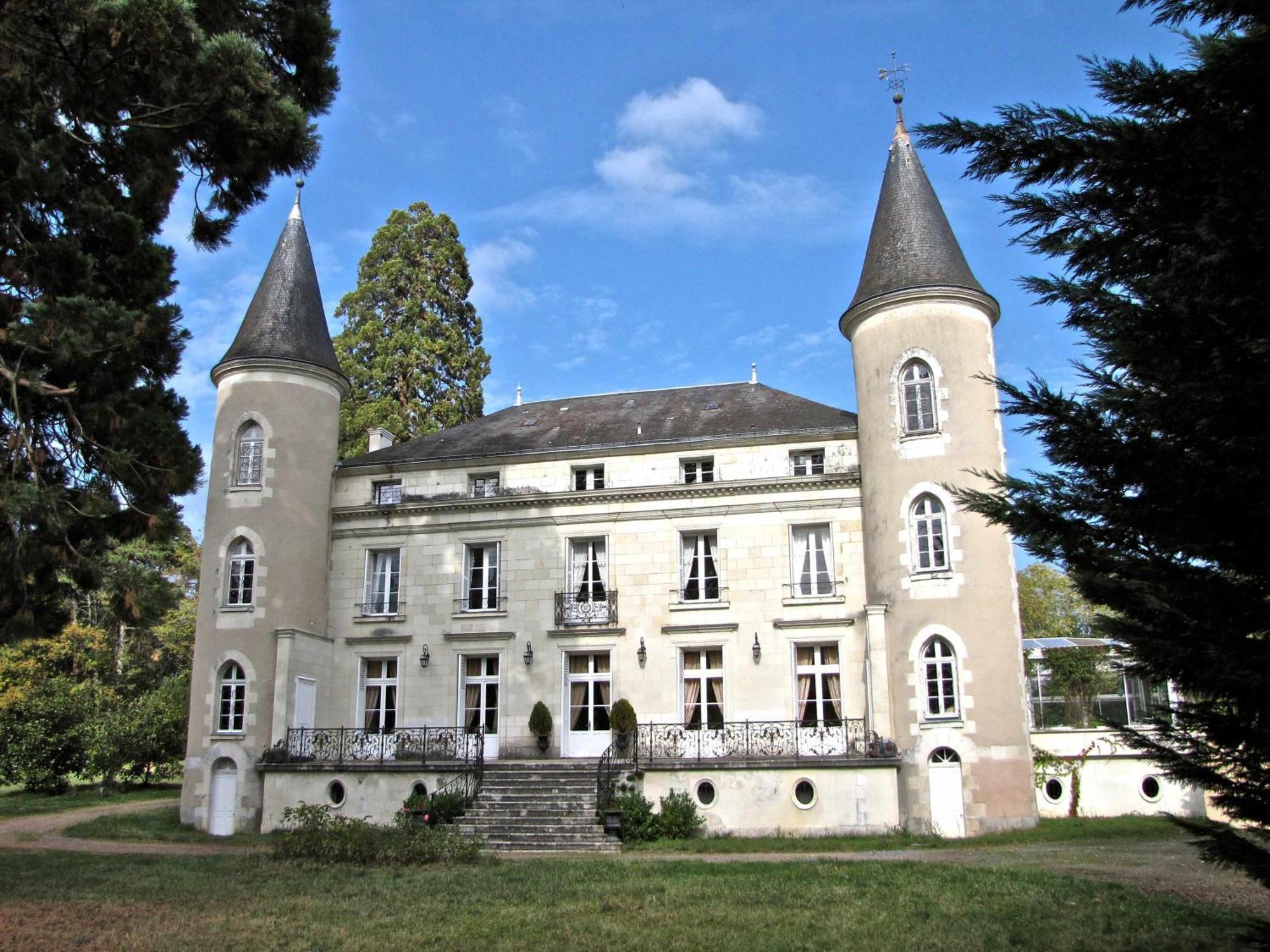 Chateau Les Vallees En Touraine Tournon-Saint-Pierre