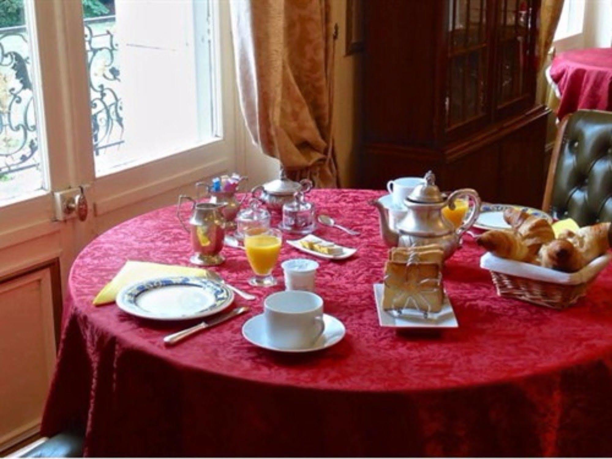 Chateau Les Vallees En Touraine