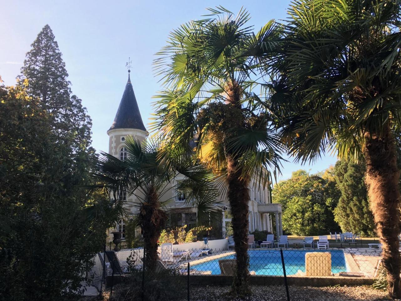 Bed & Breakfast Chateau Les Vallees 4*